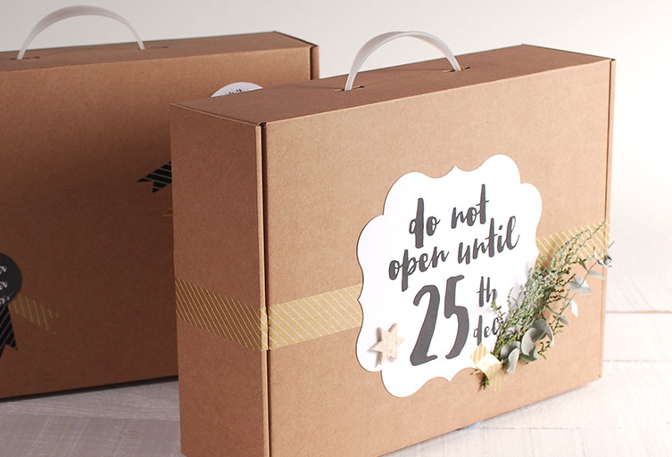 cardboard briefcase selfpackaging 5